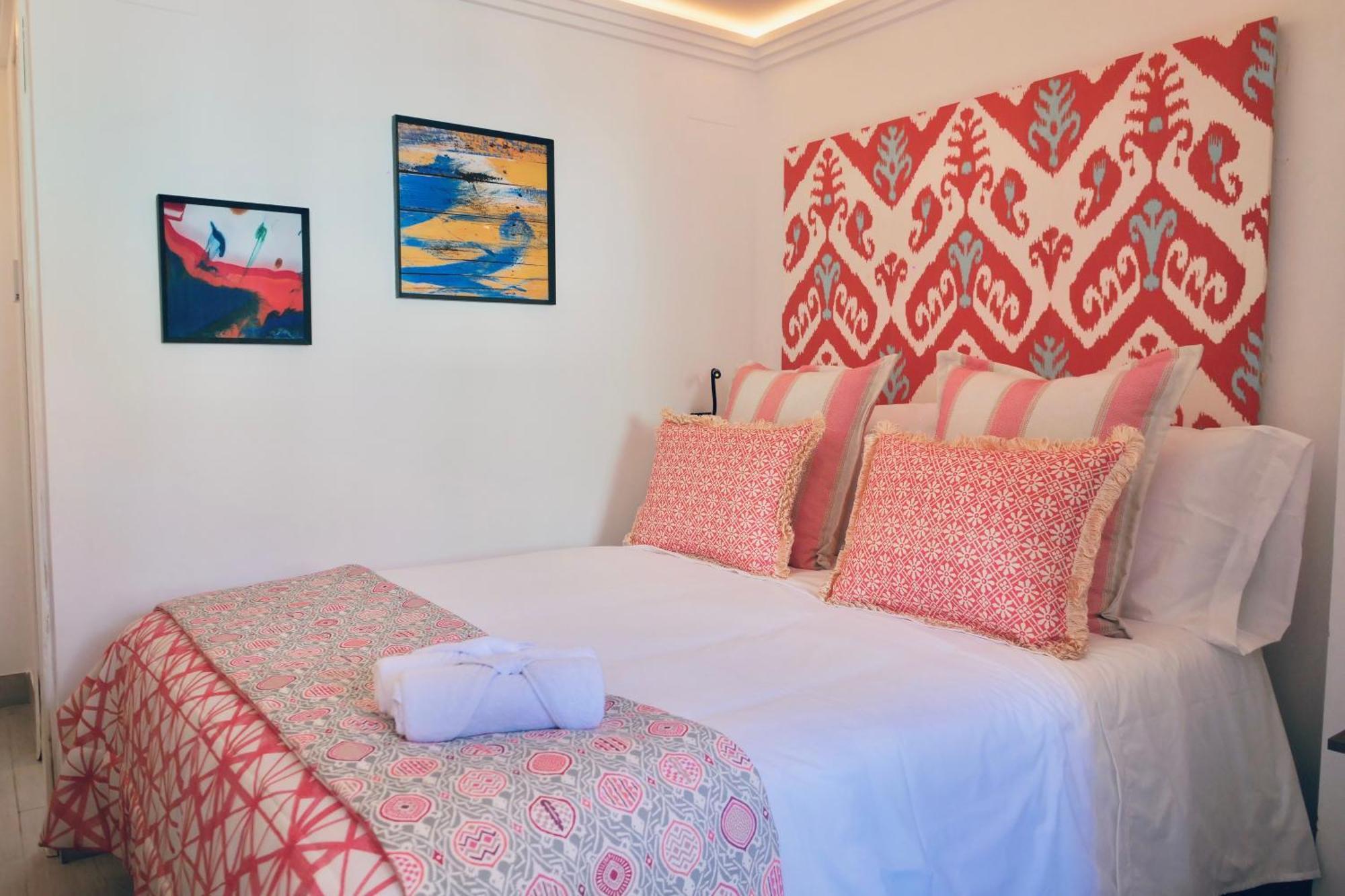 Myra Guest house 3*